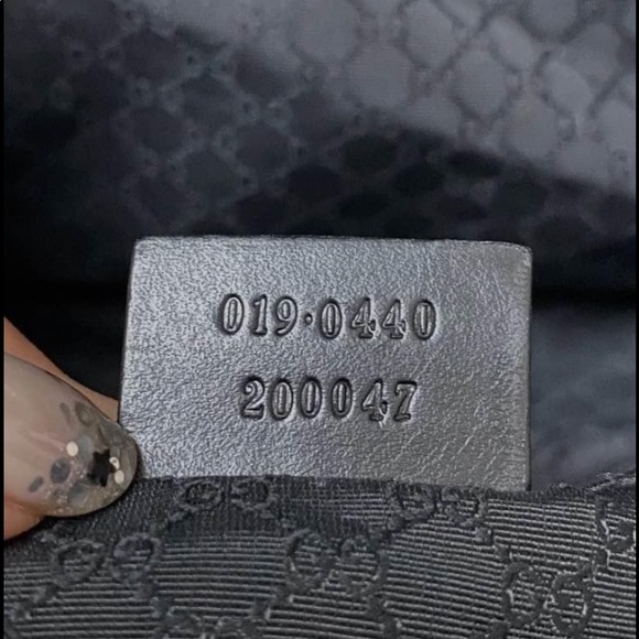 COPY - Genuine Gucci Large Black GG Guccissima luggage - Picture 3 of 6